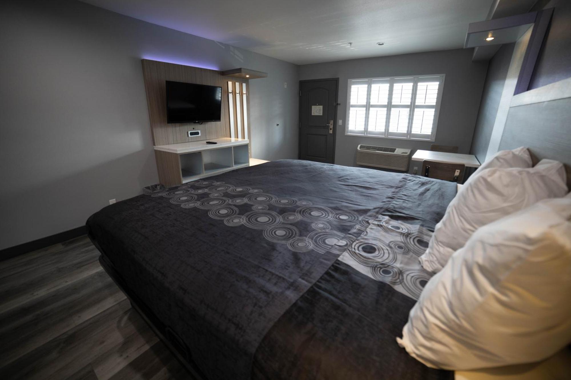 Travelodge By Wyndham Whittier Eksteriør billede
